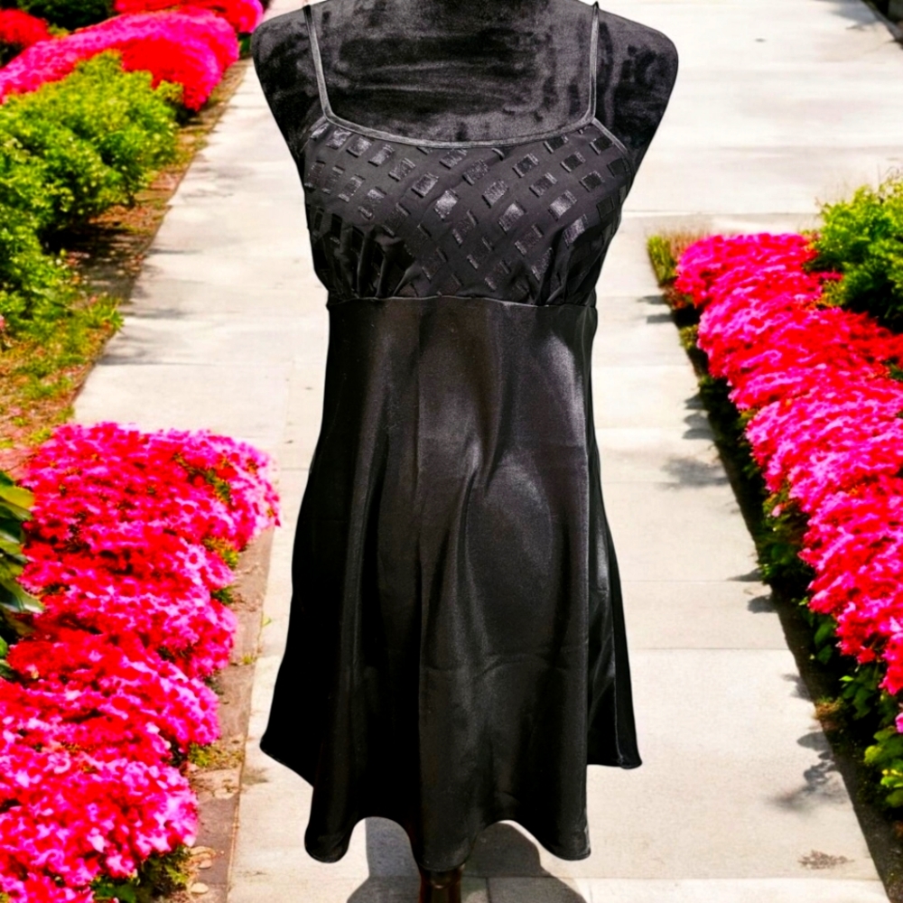 Victoria's Secret Vintage Gold Label Black Sheer Bust Chemise Slip Dress sz S